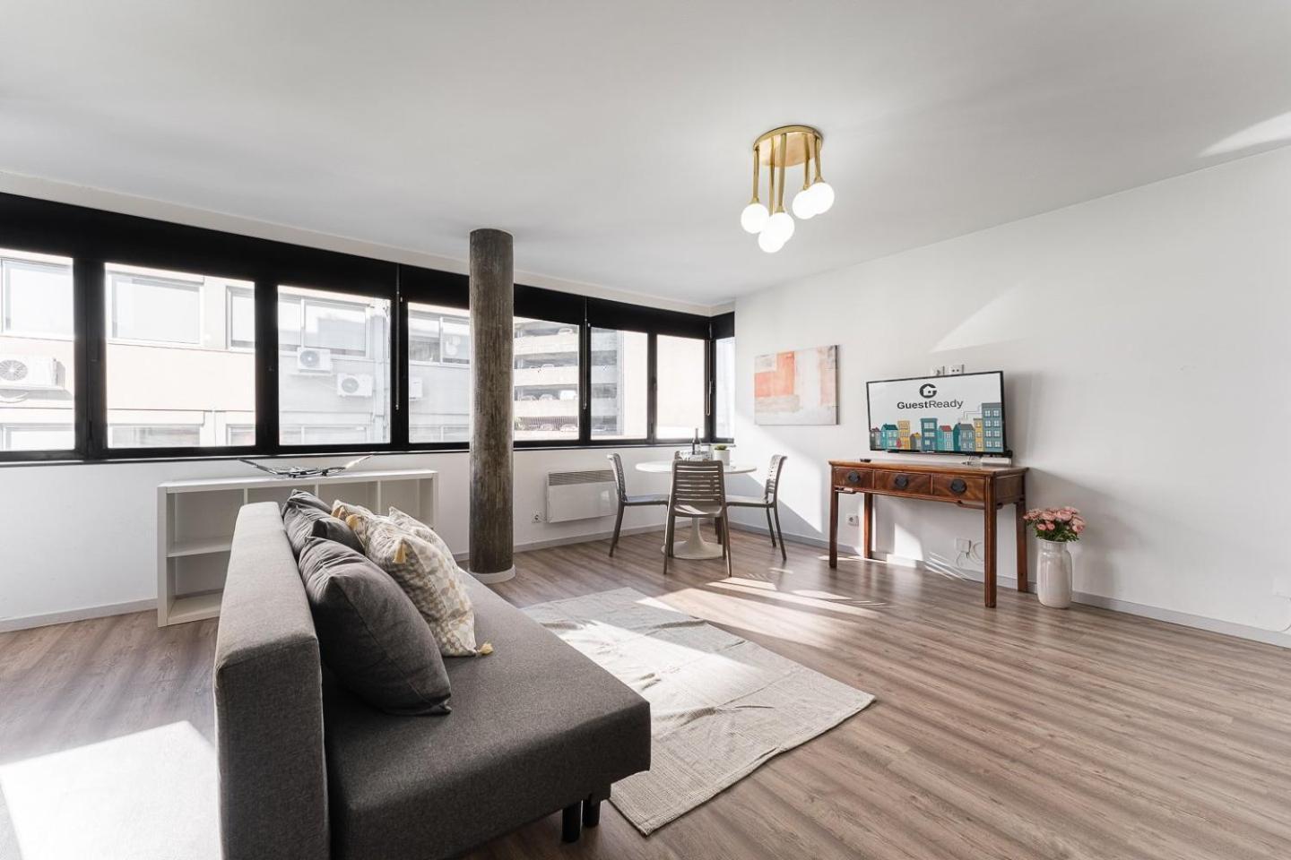 Guestready - Grayscale Apartman Porto Kültér fotó